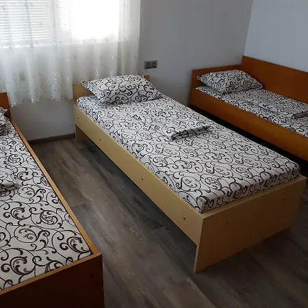 Dayana Guest house Ovoshtnik